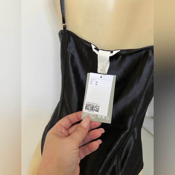 H&M silky black Bodysuit - Picture 5 of 6
